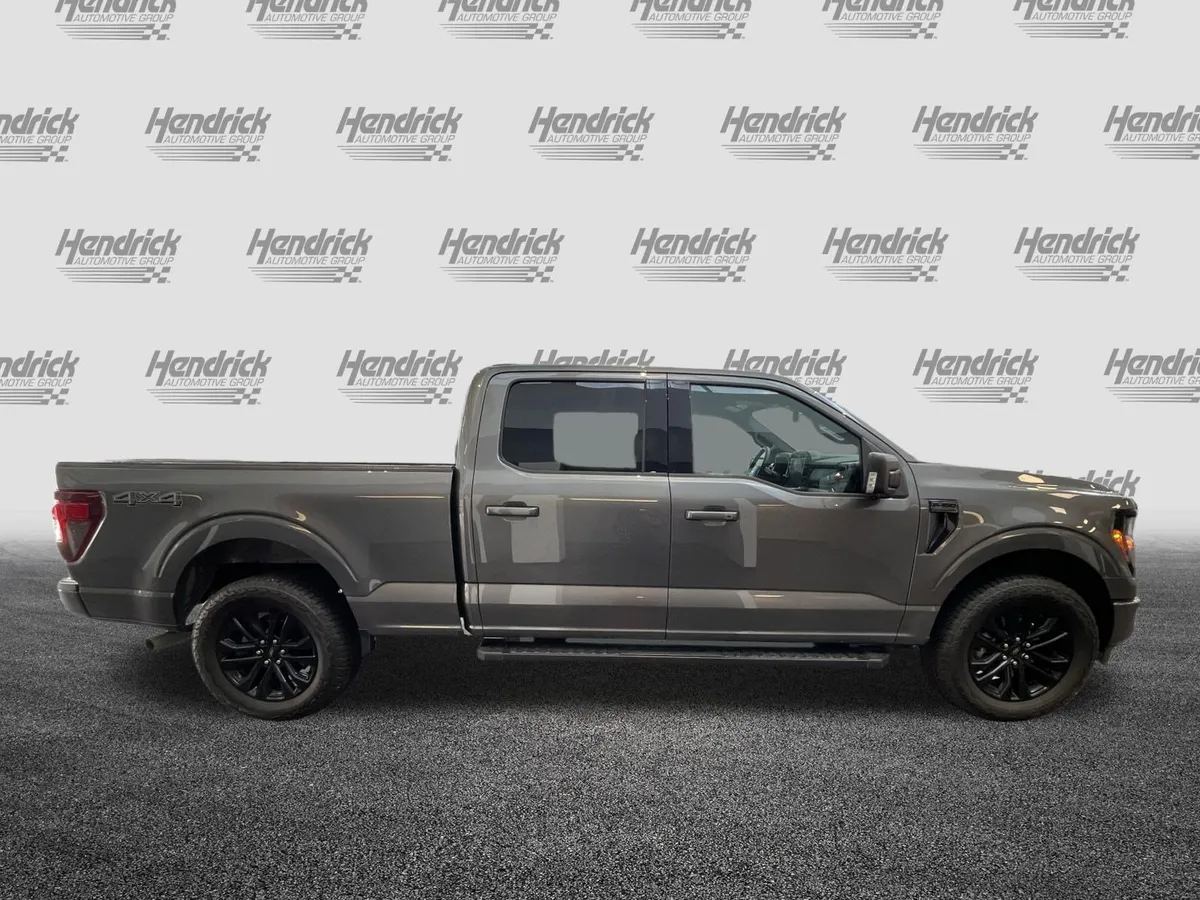 2025 Ford F-150 XLT thumbnail 10