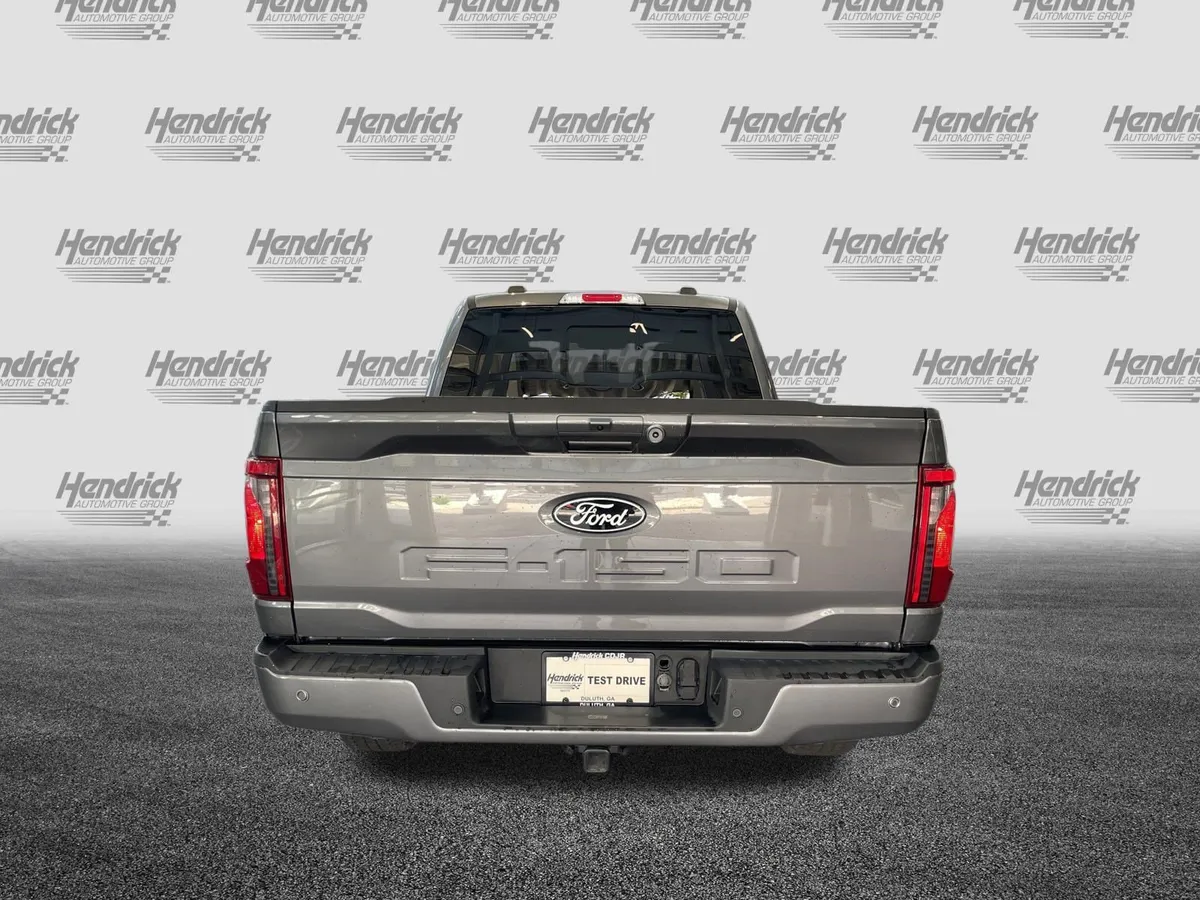 2025 Ford F-150 XLT thumbnail 8