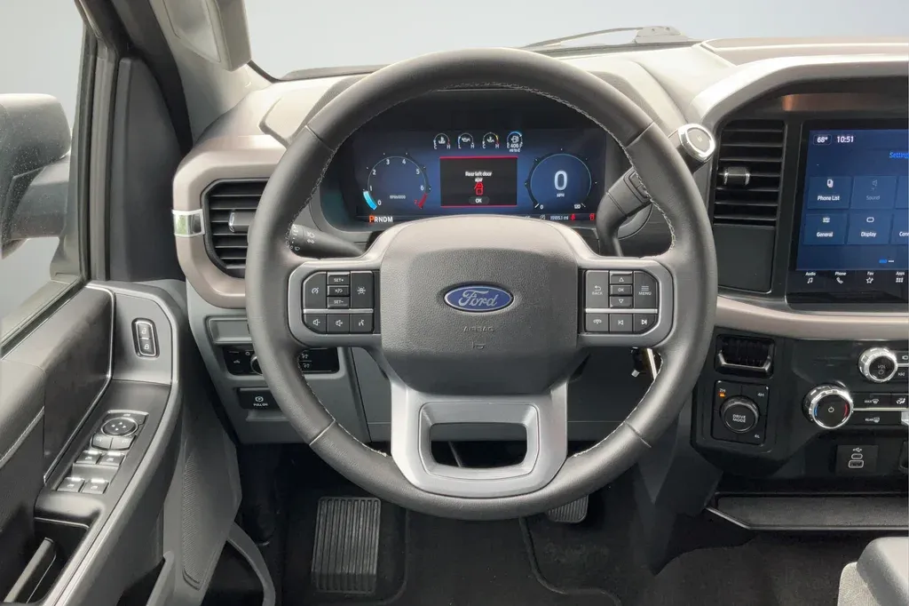 2025 Ford F-150 XLT thumbnail 15