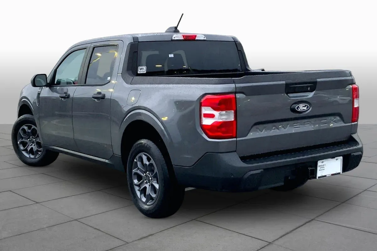 2025 Ford Maverick XLT thumbnail 12