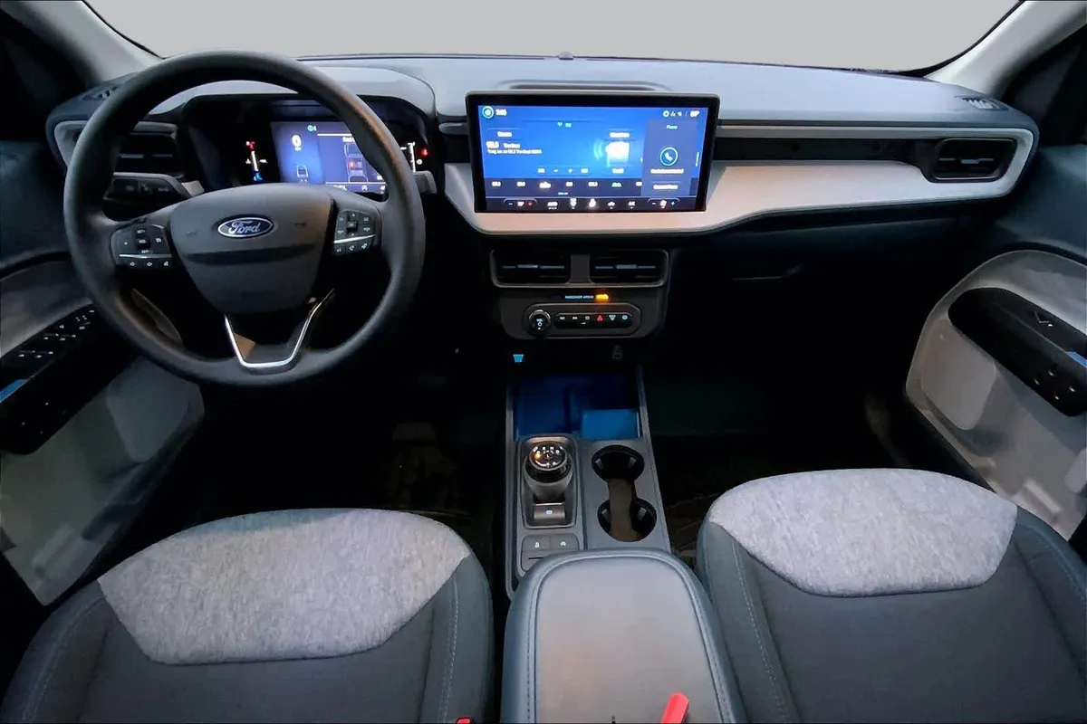 2025 Ford Maverick XLT thumbnail 15