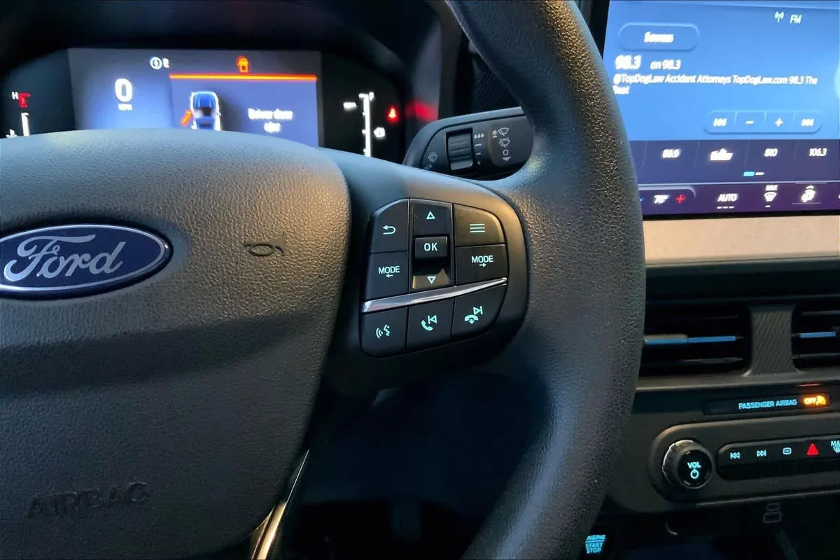 2025 Ford Maverick XLT thumbnail 24