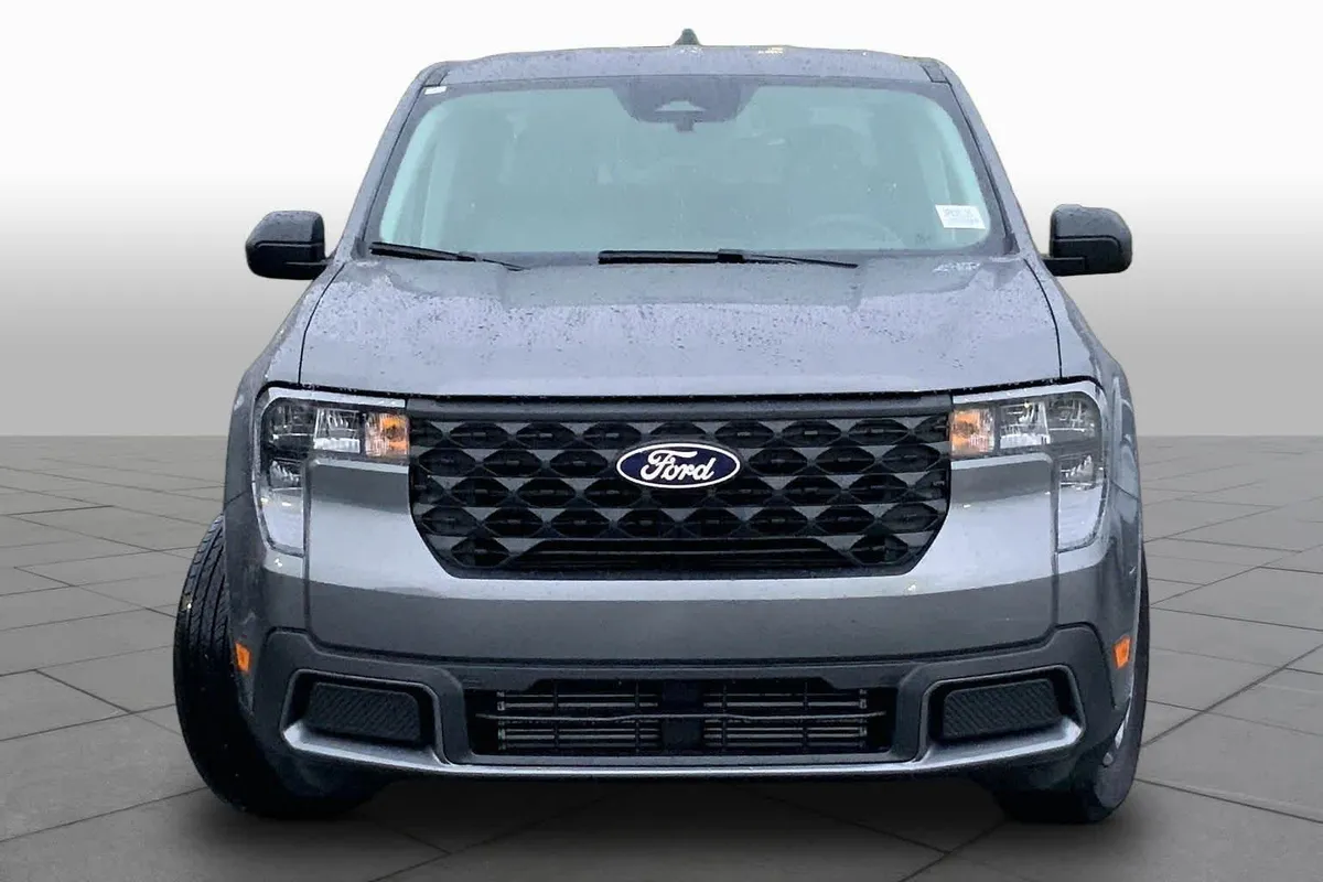2025 Ford Maverick XLT thumbnail 4