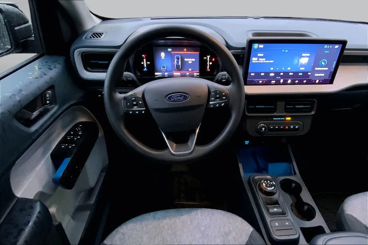 2025 Ford Maverick XLT thumbnail 6