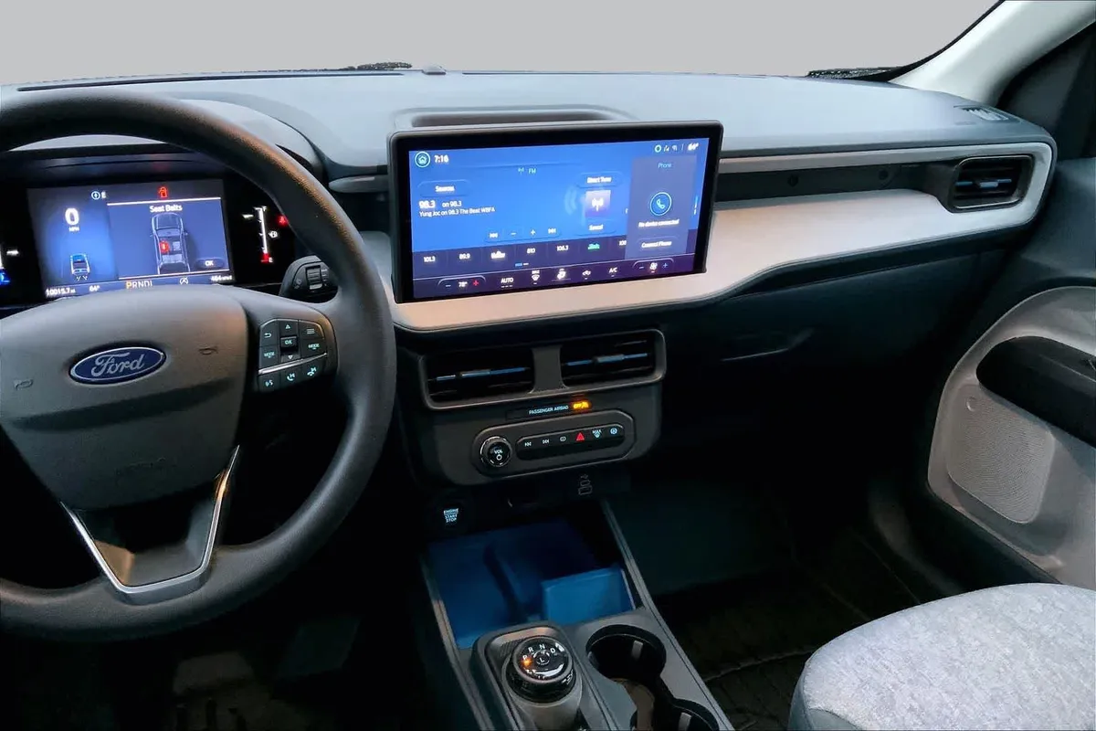 2025 Ford Maverick XLT thumbnail 7