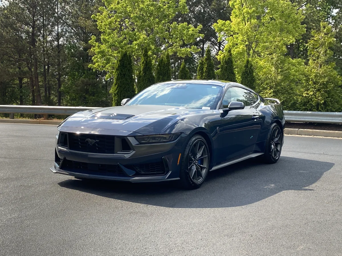 2025 Ford Mustang Dark Horse thumbnail 12