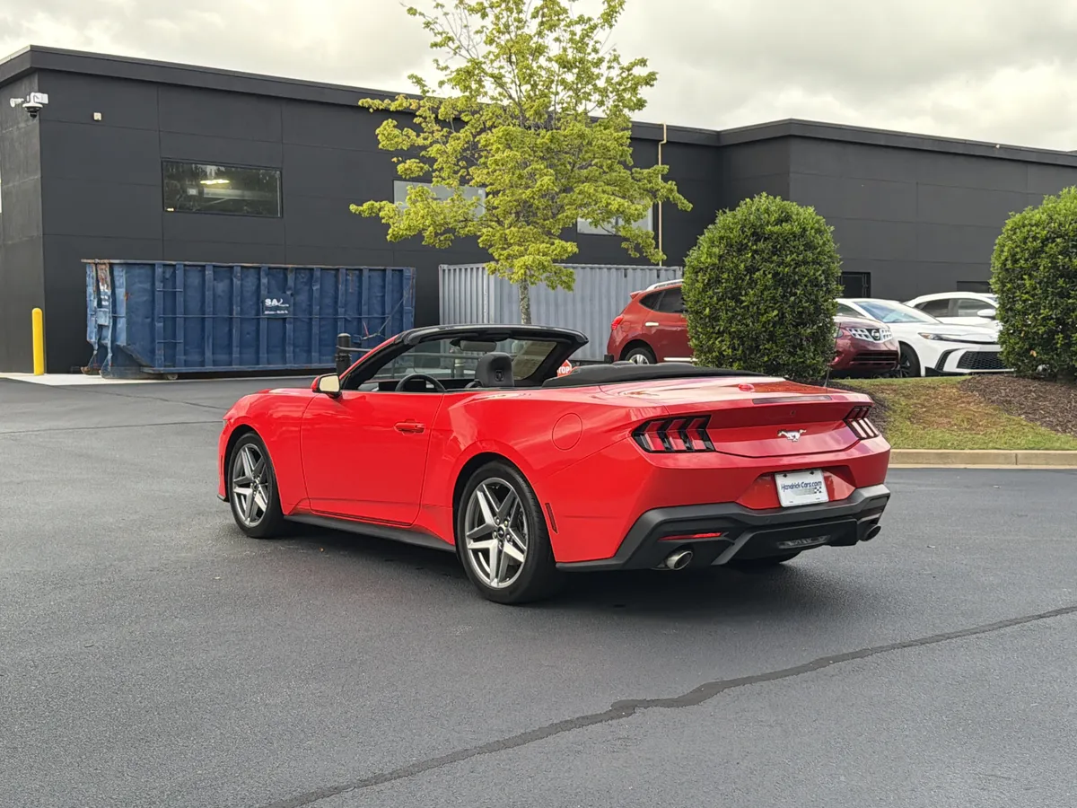 2025 Ford Mustang EcoBoost thumbnail 13