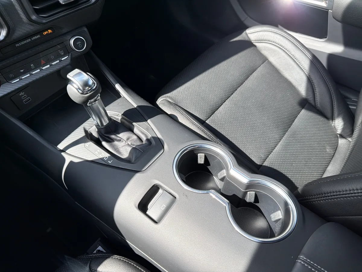 2025 Ford Mustang EcoBoost thumbnail 33