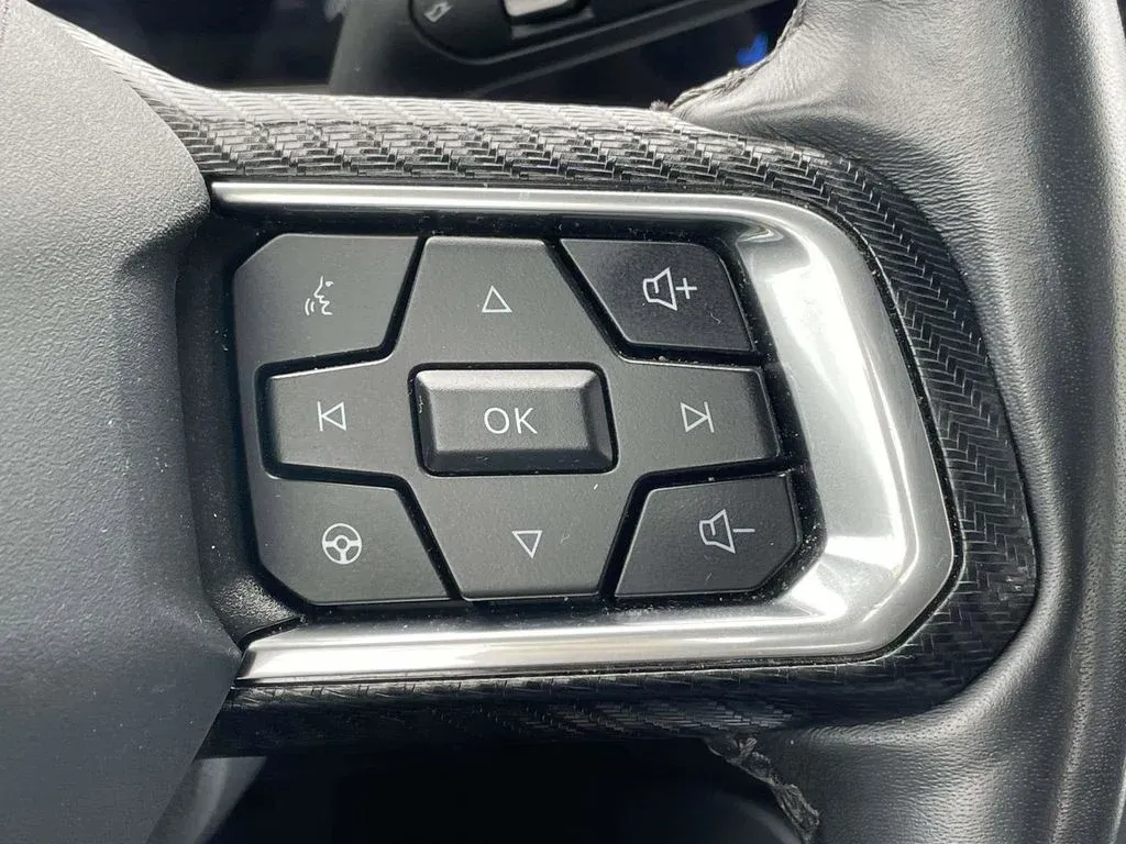 2025 Ford Mustang EcoBoost Premium thumbnail 20