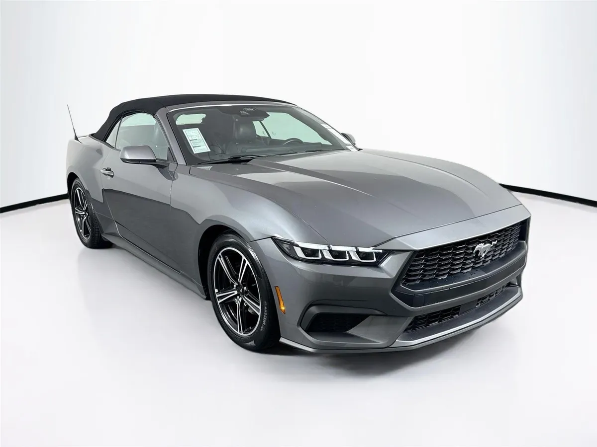 2025 Ford Mustang EcoBoost Premium thumbnail 9