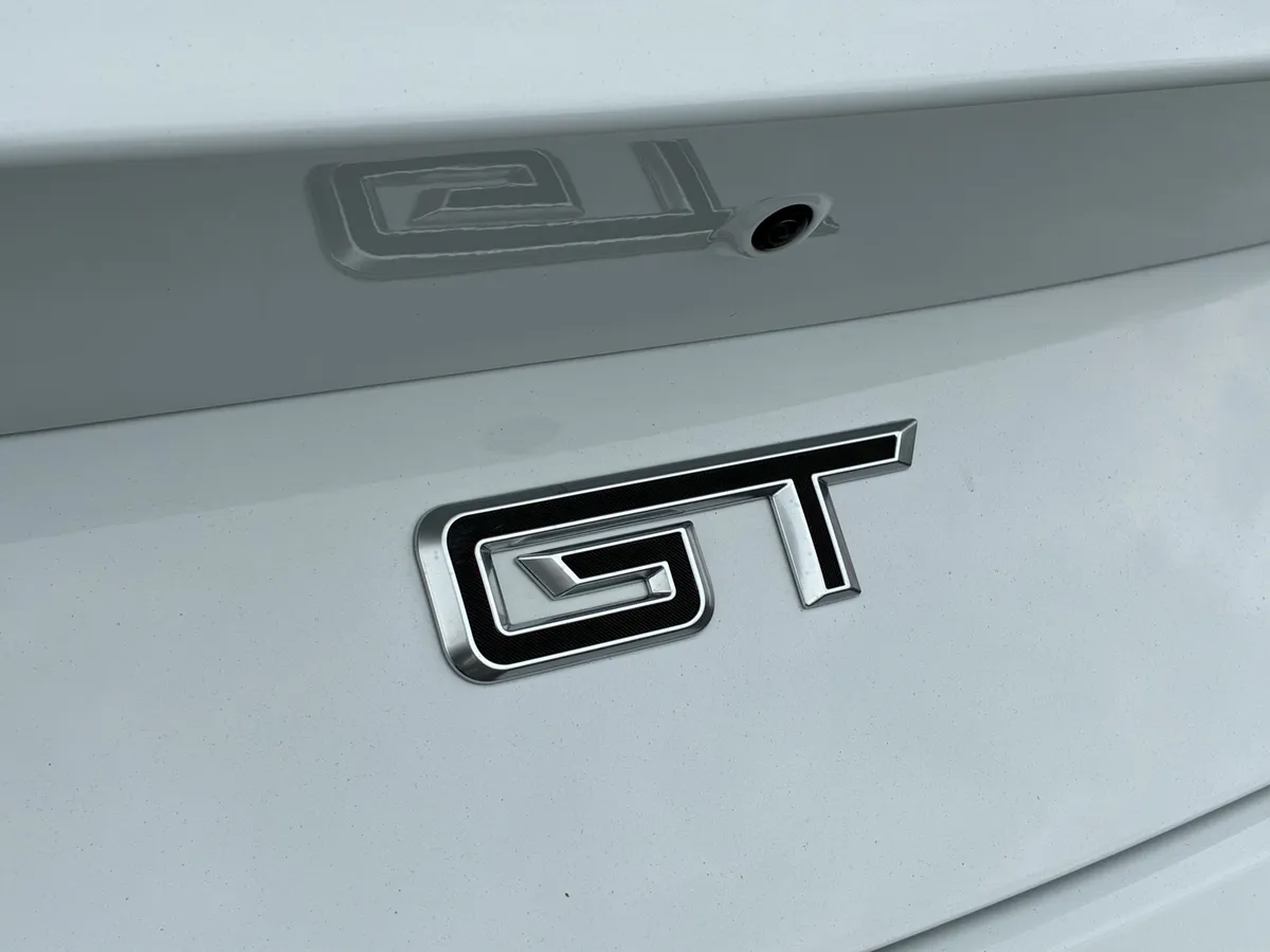 2025 Ford Mustang GT thumbnail 12
