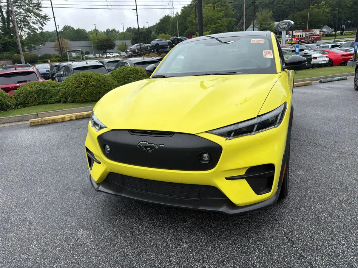 2025 Ford Mustang Mach-E GT thumbnail 2