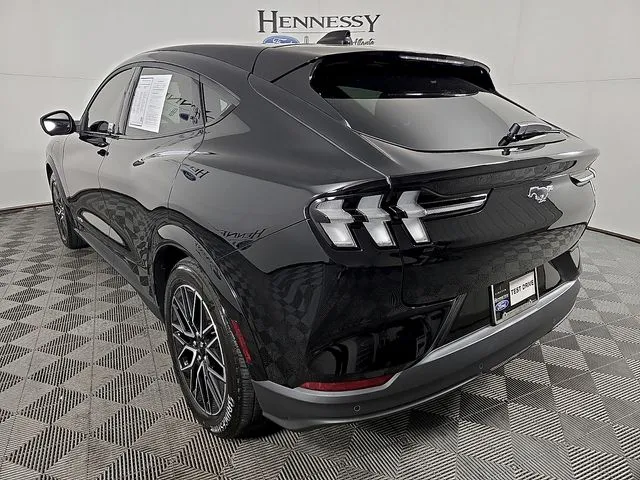 2025 Ford Mustang Mach-E Premium thumbnail 7