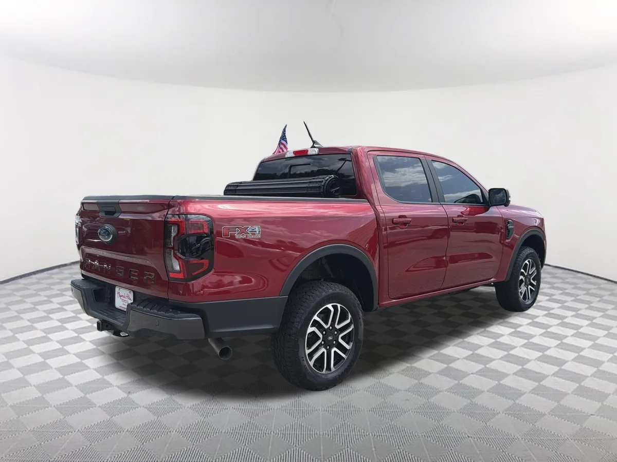 2025 Ford Ranger Lariat thumbnail 16