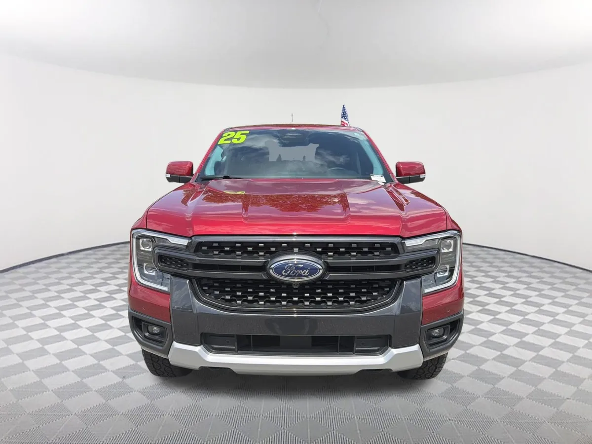 2025 Ford Ranger Lariat thumbnail 2