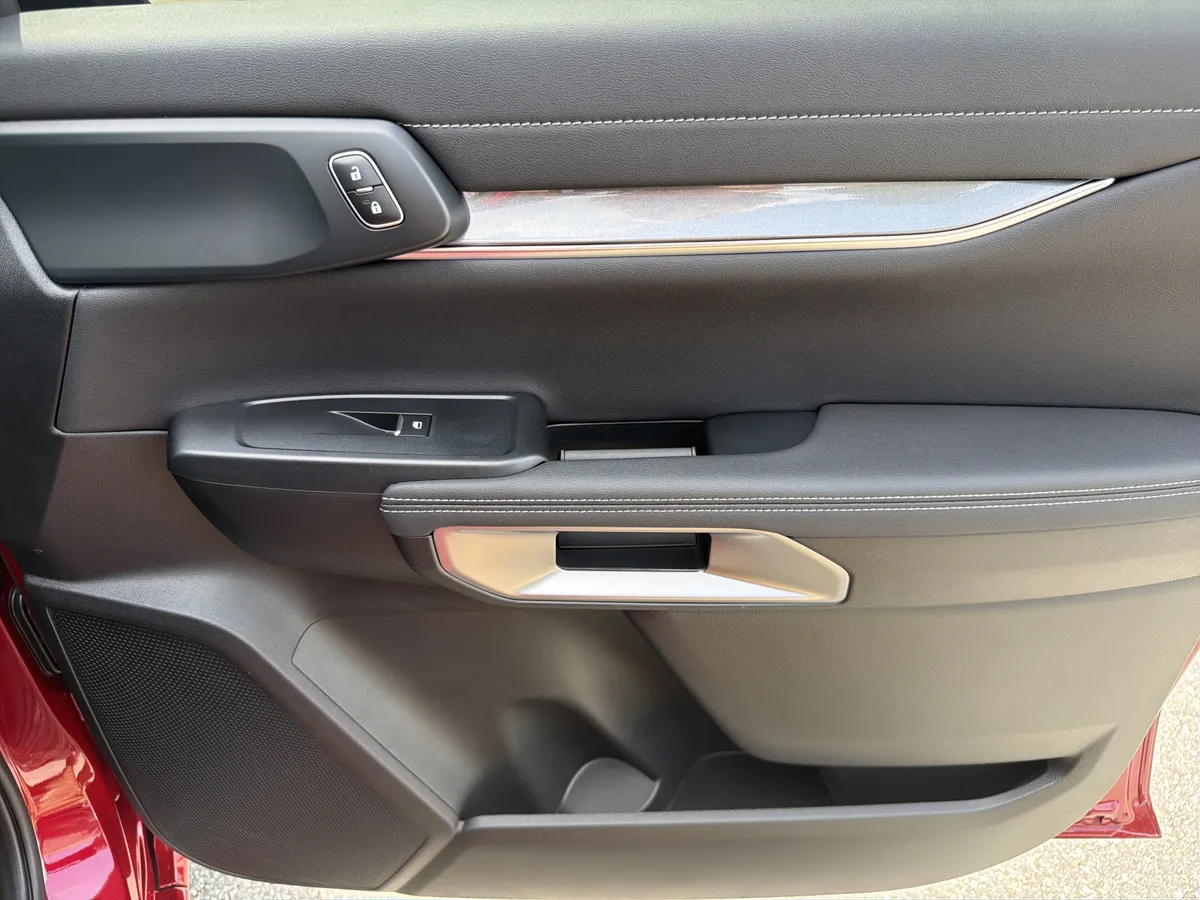 2025 Ford Ranger Lariat thumbnail 24