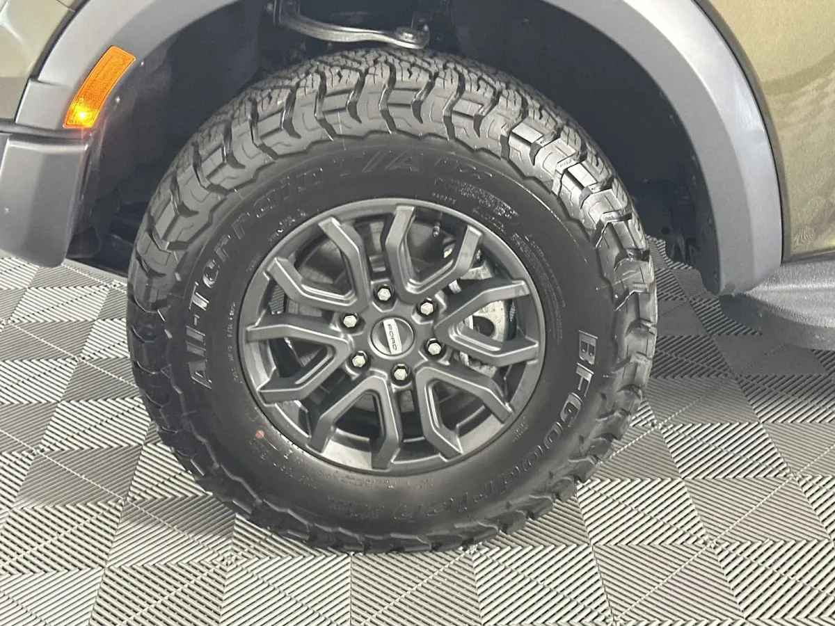 2025 Ford Ranger Raptor thumbnail 16