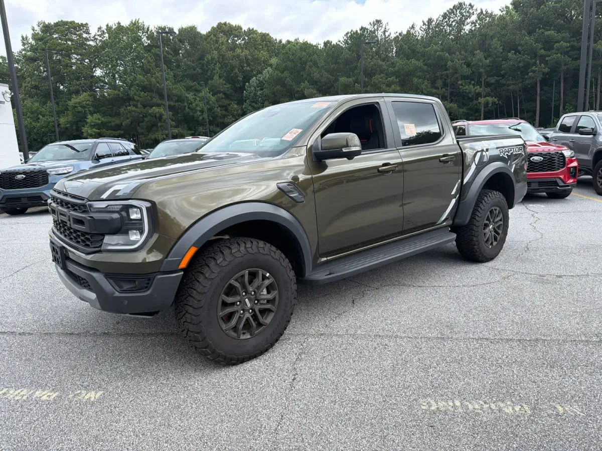 2025 Ford Ranger Raptor thumbnail 2