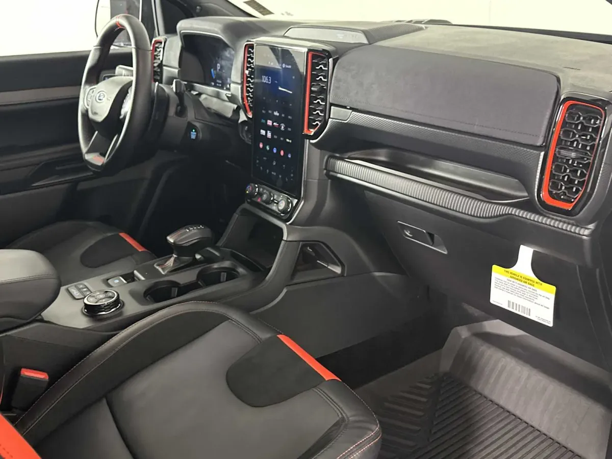 2025 Ford Ranger Raptor thumbnail 20