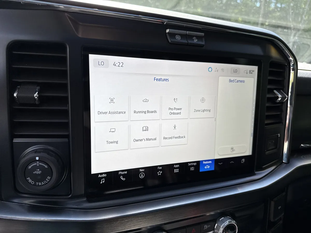 2025 Ford Super Duty F-250 SRW LARIAT thumbnail 28