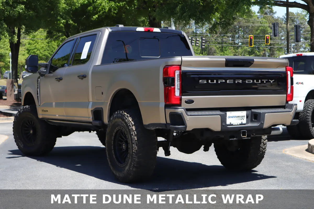 2025 Ford Super Duty F-250 SRW Platinum thumbnail 2