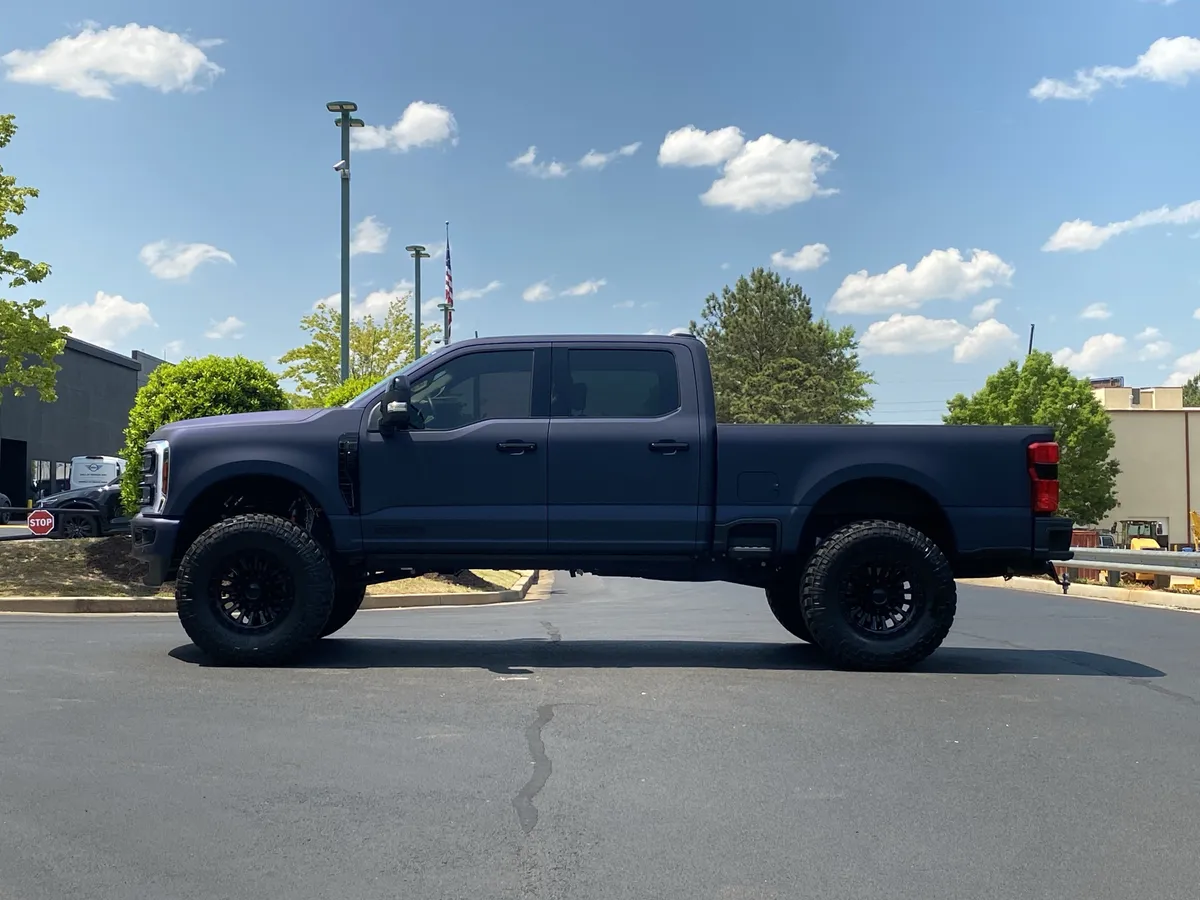 2025 Ford Super Duty F-250 SRW Platinum thumbnail 14