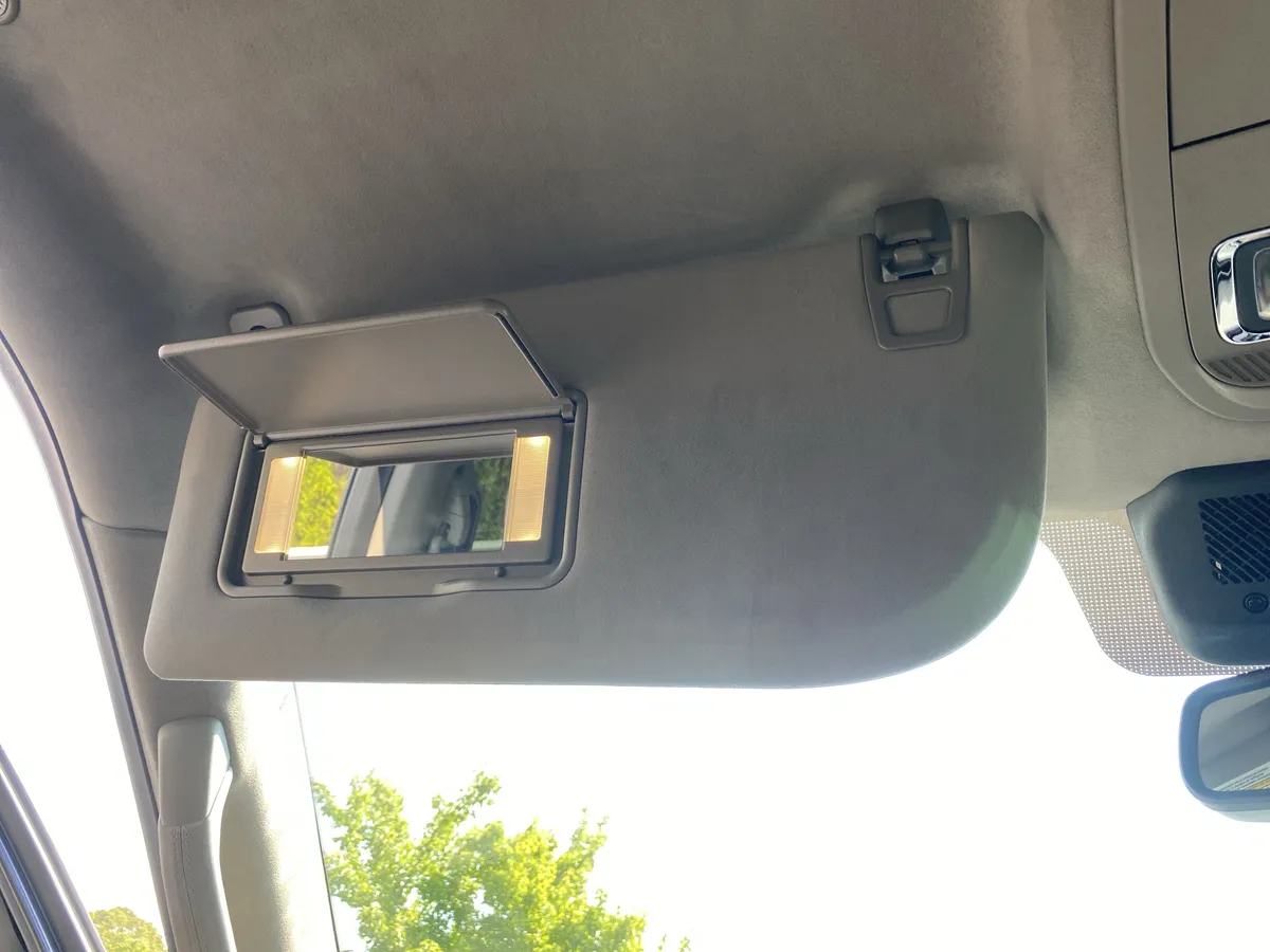 2025 Ford Super Duty F-250 SRW Platinum thumbnail 22