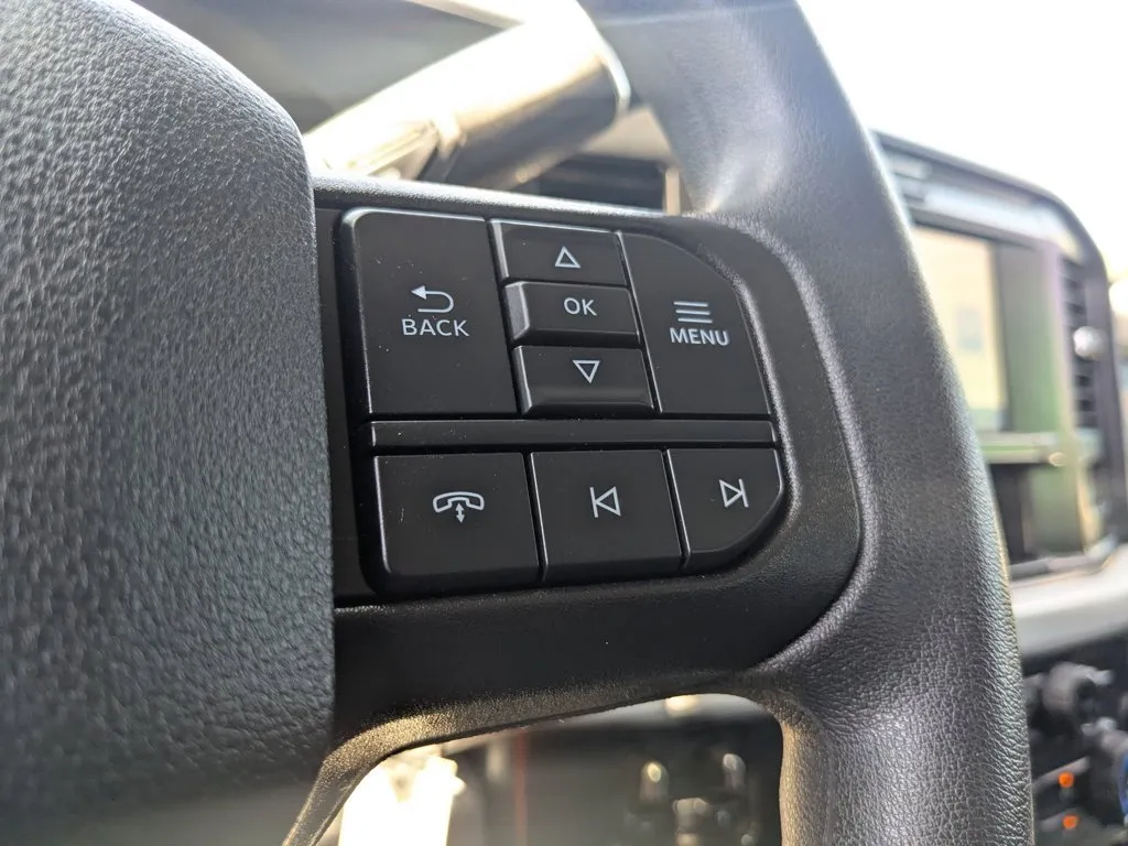 2025 Ford Super Duty F-350 DRW XLT thumbnail 20