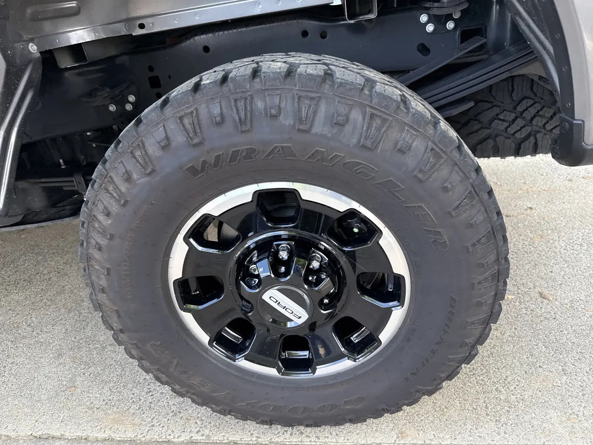 2025 Ford Super Duty F-350 SRW XLT thumbnail 20