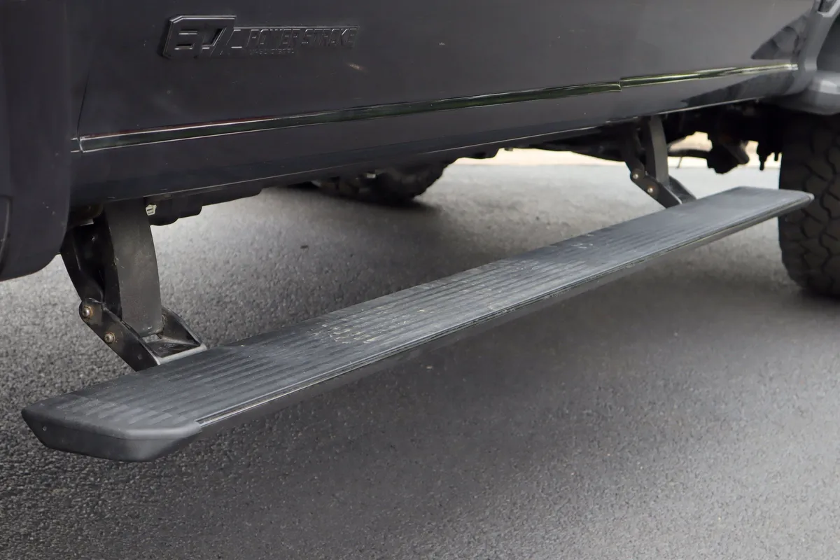 2025 Ford Super Duty F-450 DRW Platinum thumbnail 30