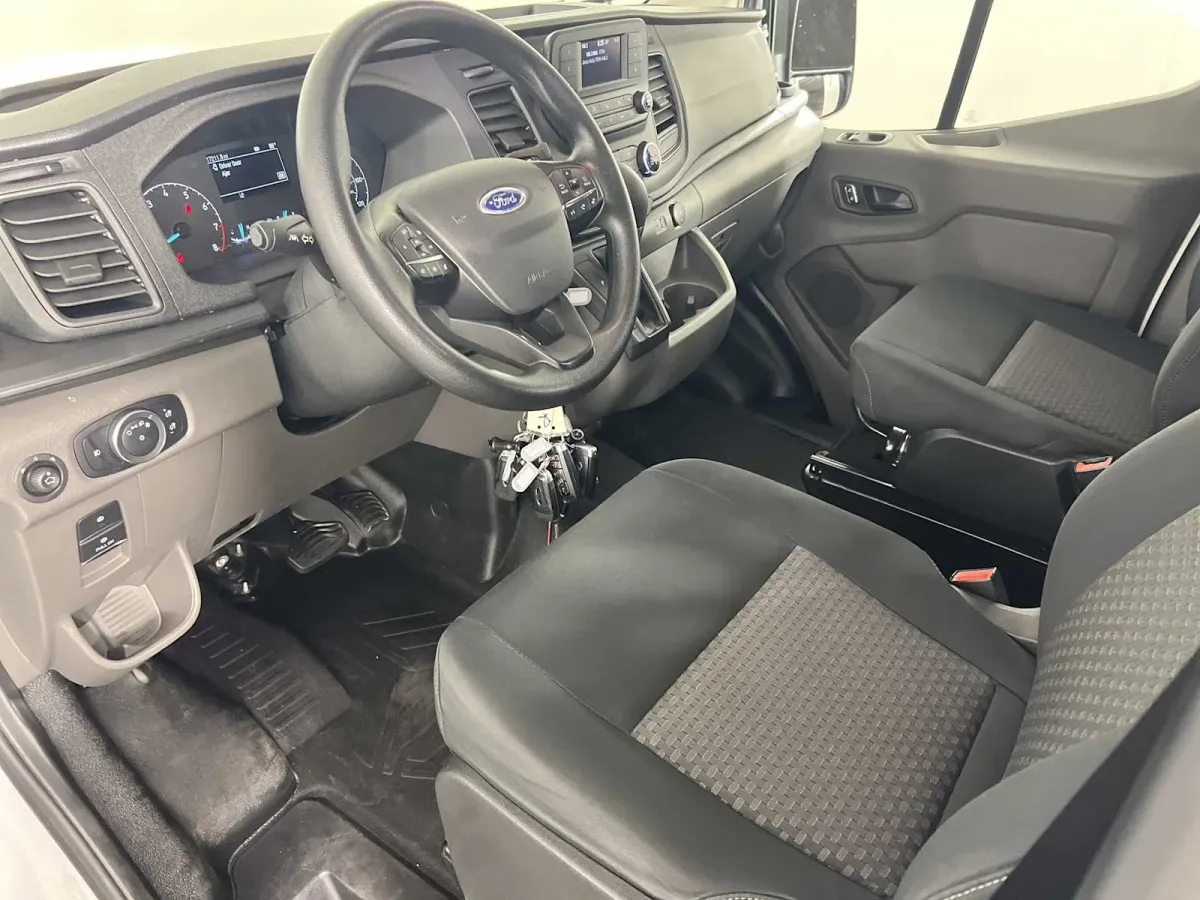 2025 Ford Transit-250 thumbnail 20