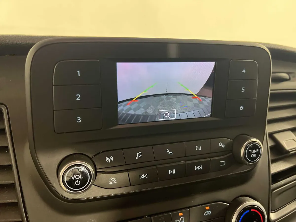 2025 Ford Transit-250 thumbnail 23