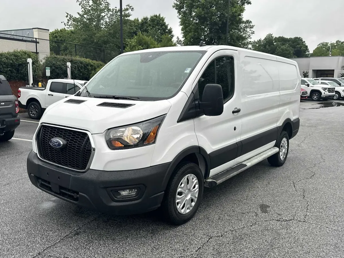 2025 Ford Transit-250 thumbnail 6
