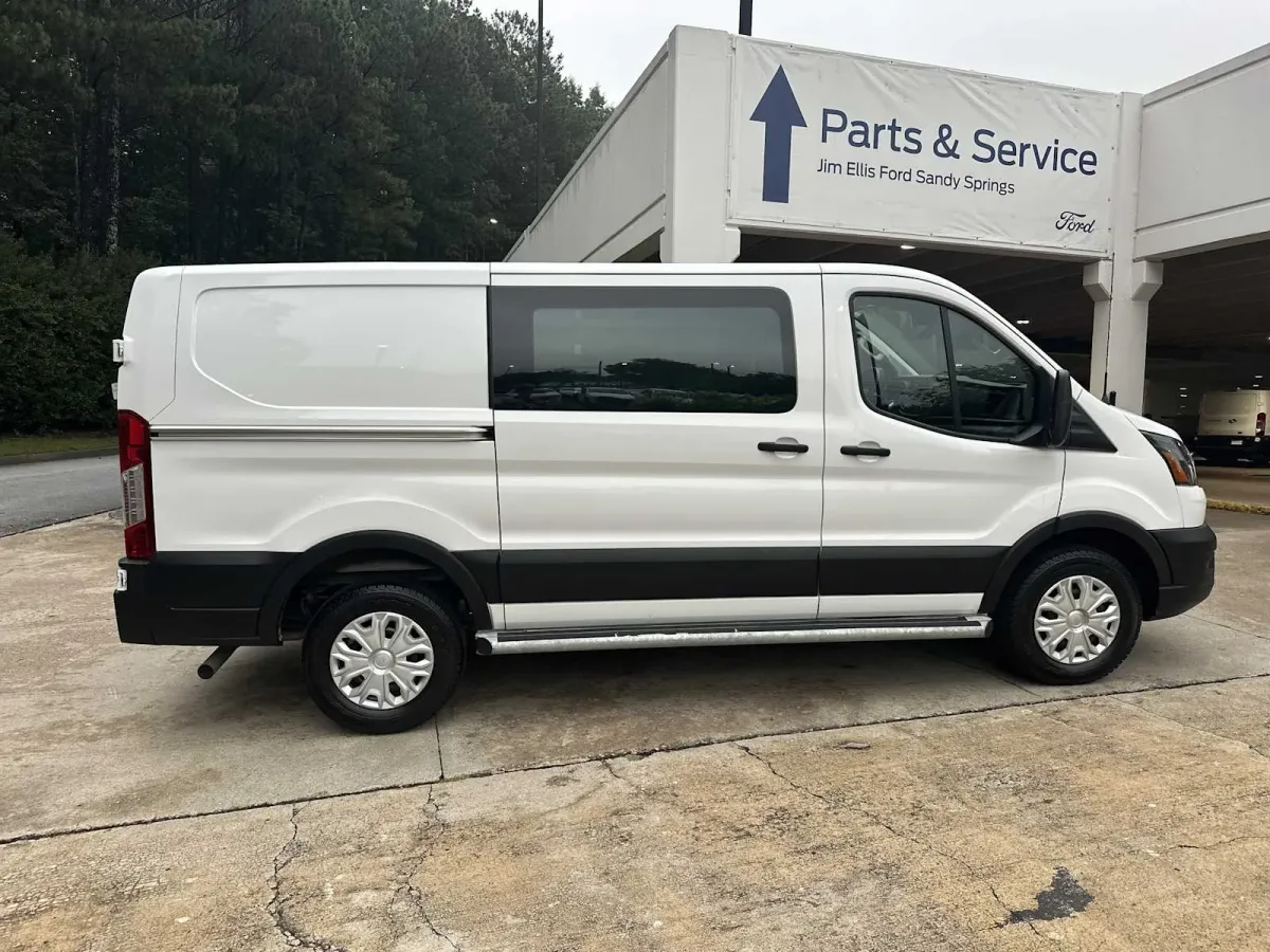 2025 Ford Transit-250 thumbnail 13