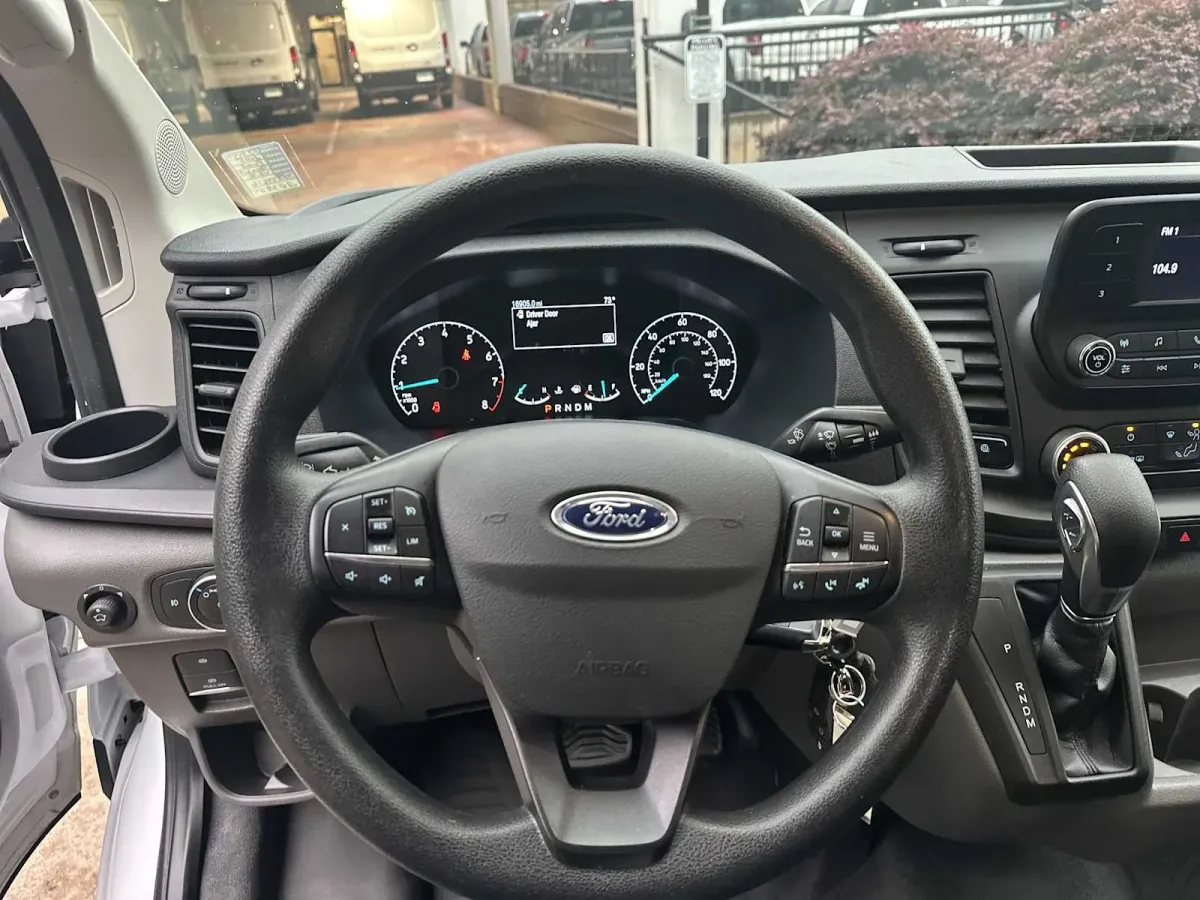 2025 Ford Transit-250 thumbnail 30
