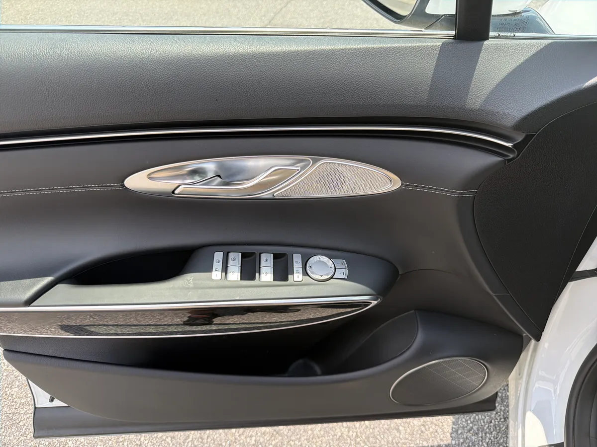 2025 Genesis GV70 2.5T thumbnail 20