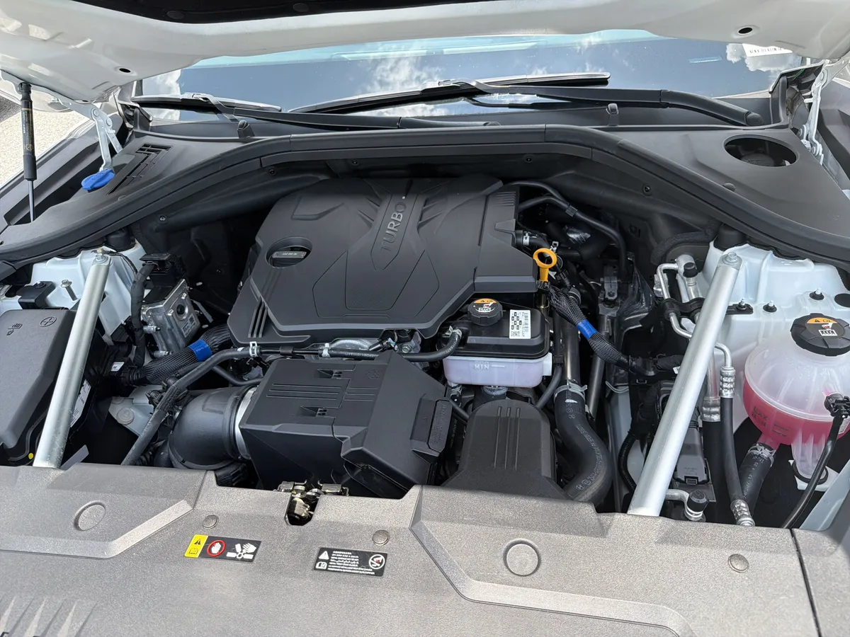 2025 Genesis GV70 2.5T thumbnail 22