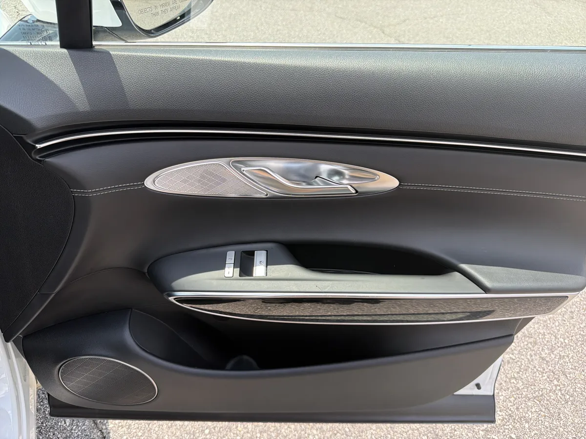 2025 Genesis GV70 2.5T thumbnail 25