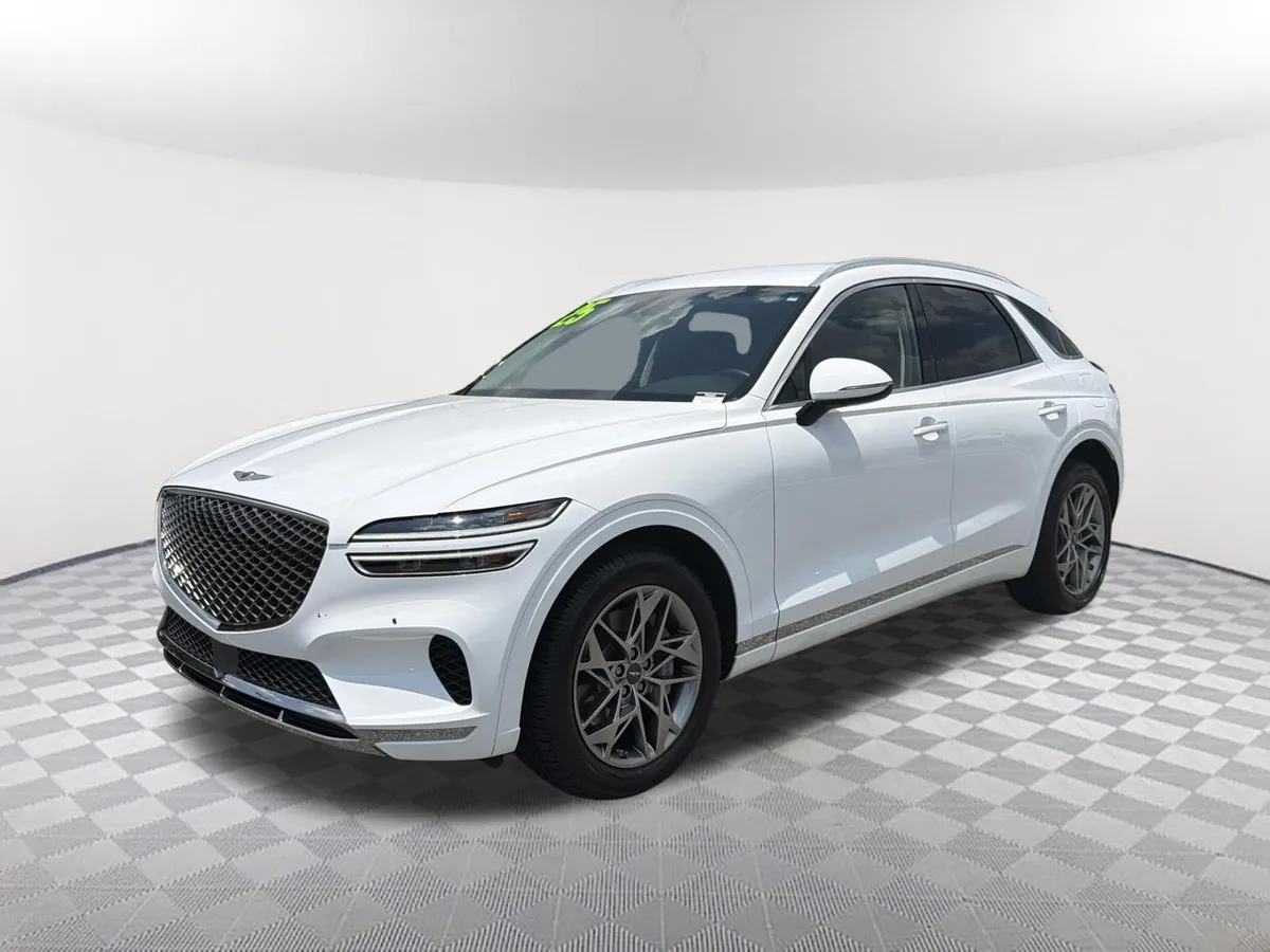 2025 Genesis GV70 2.5T thumbnail 3