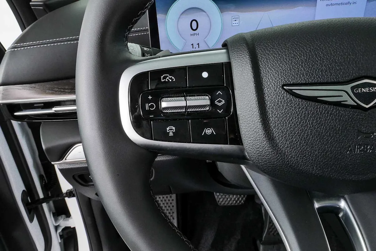 2025 GENESIS GV80 2.5T Prestige thumbnail 10