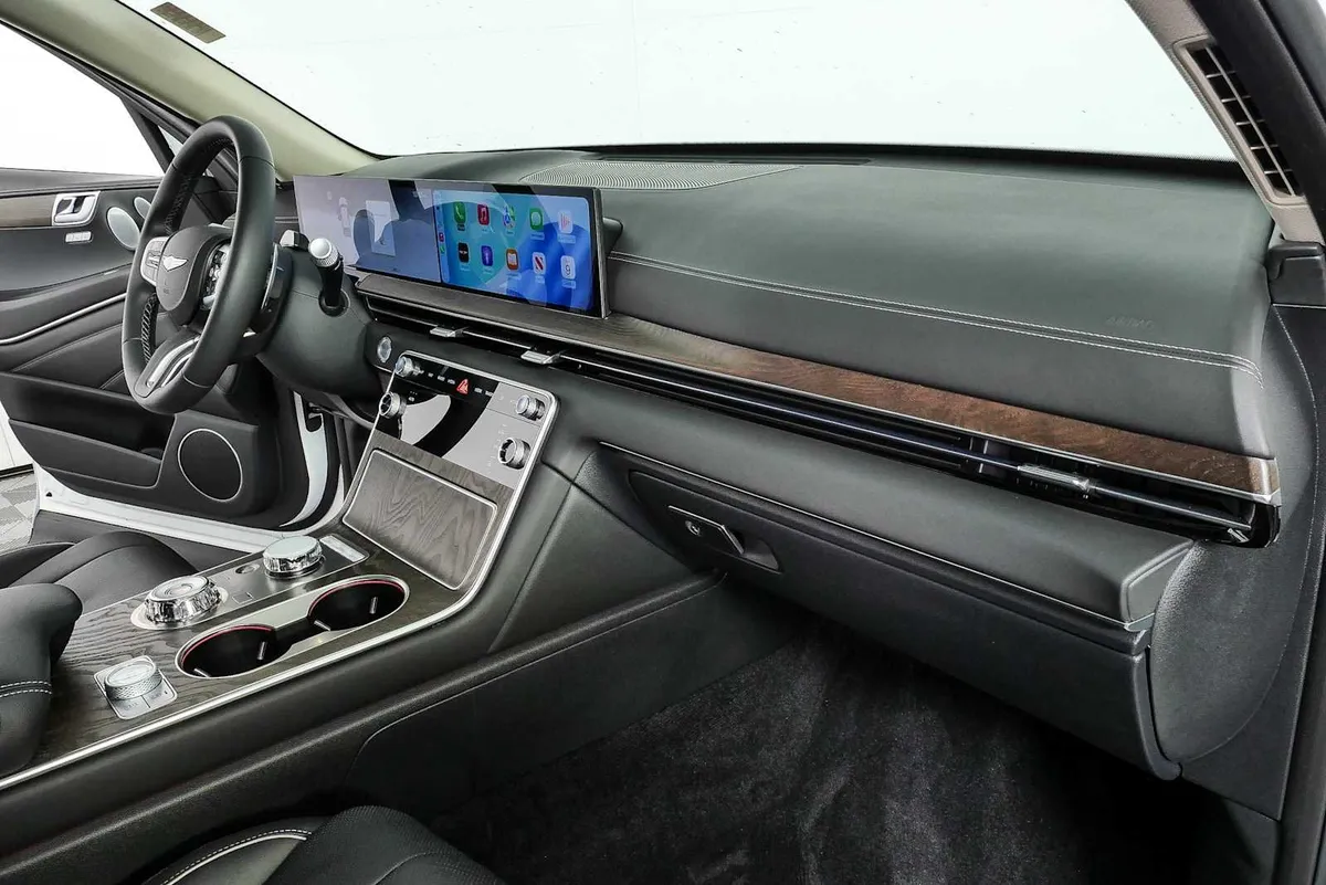 2025 GENESIS GV80 2.5T Prestige thumbnail 25