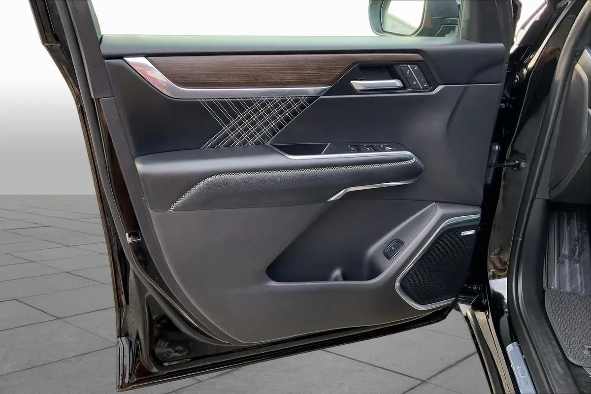 2025 GMC Acadia FWD Denali thumbnail 21