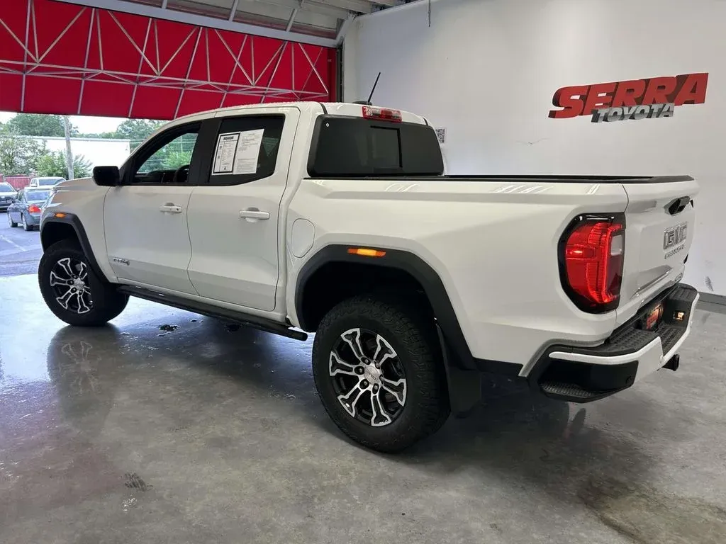 2025 GMC Canyon AT4 thumbnail 6