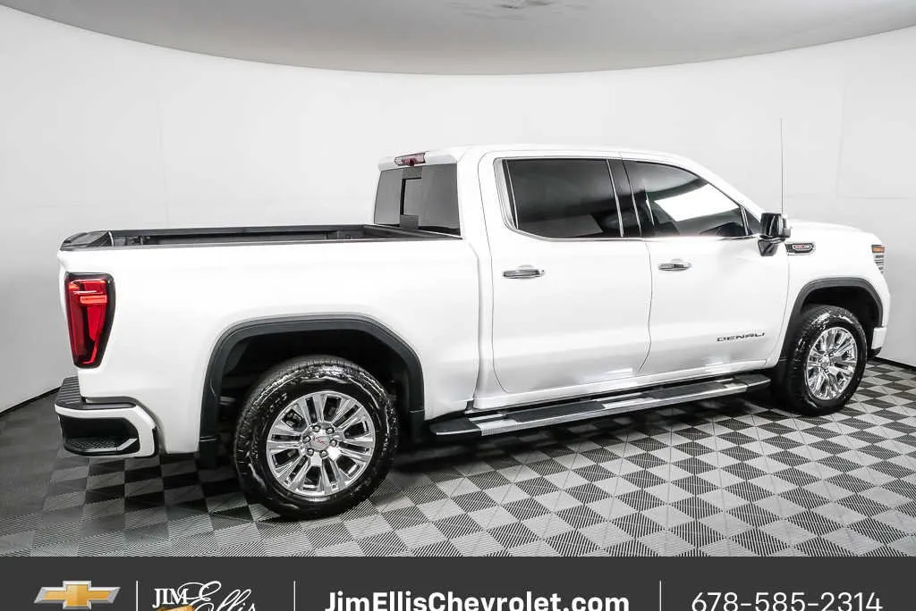 2025 GMC Sierra 1500 Denali thumbnail 2