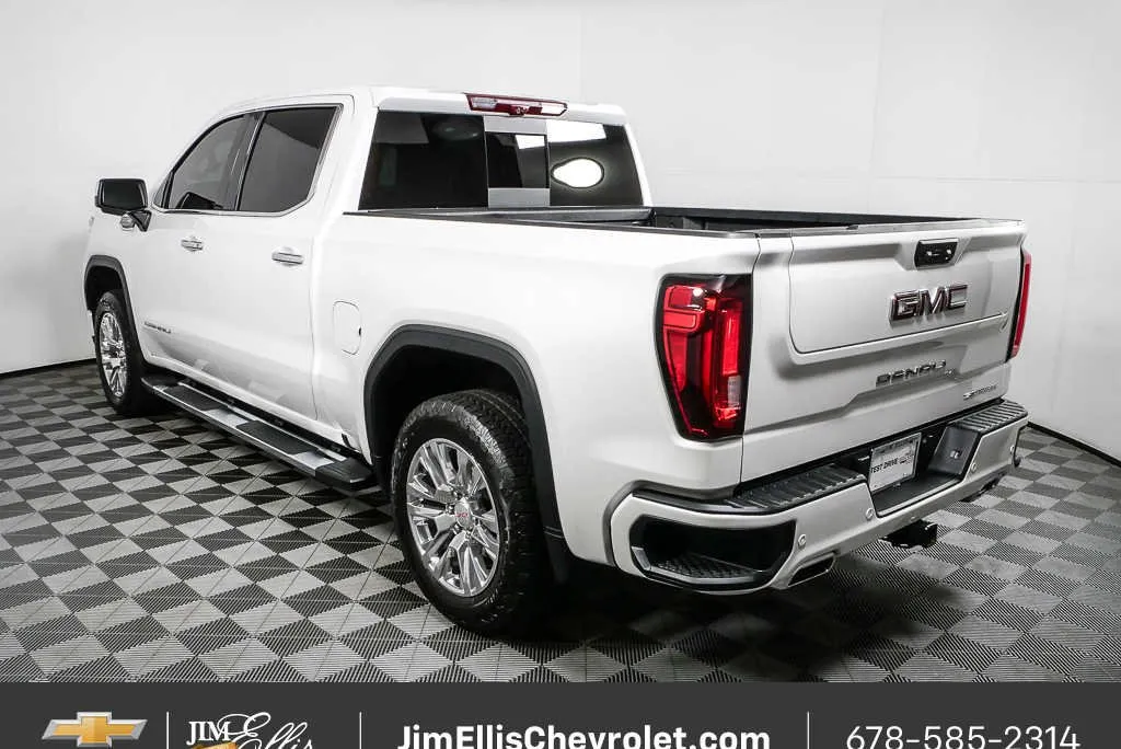 2025 GMC Sierra 1500 Denali thumbnail 30