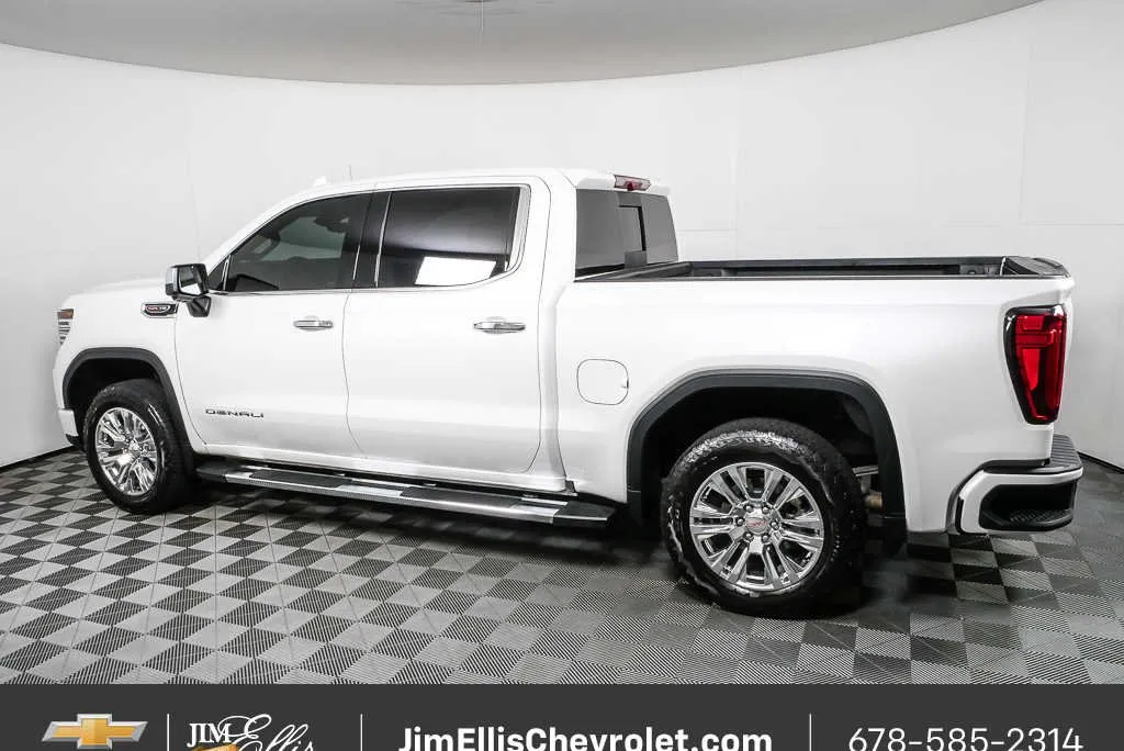 2025 GMC Sierra 1500 Denali thumbnail 31