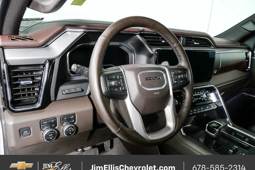 2025 GMC Sierra 1500 Denali thumbnail 4