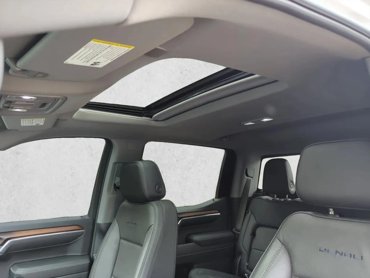 2025 GMC Sierra 1500 Denali thumbnail 22