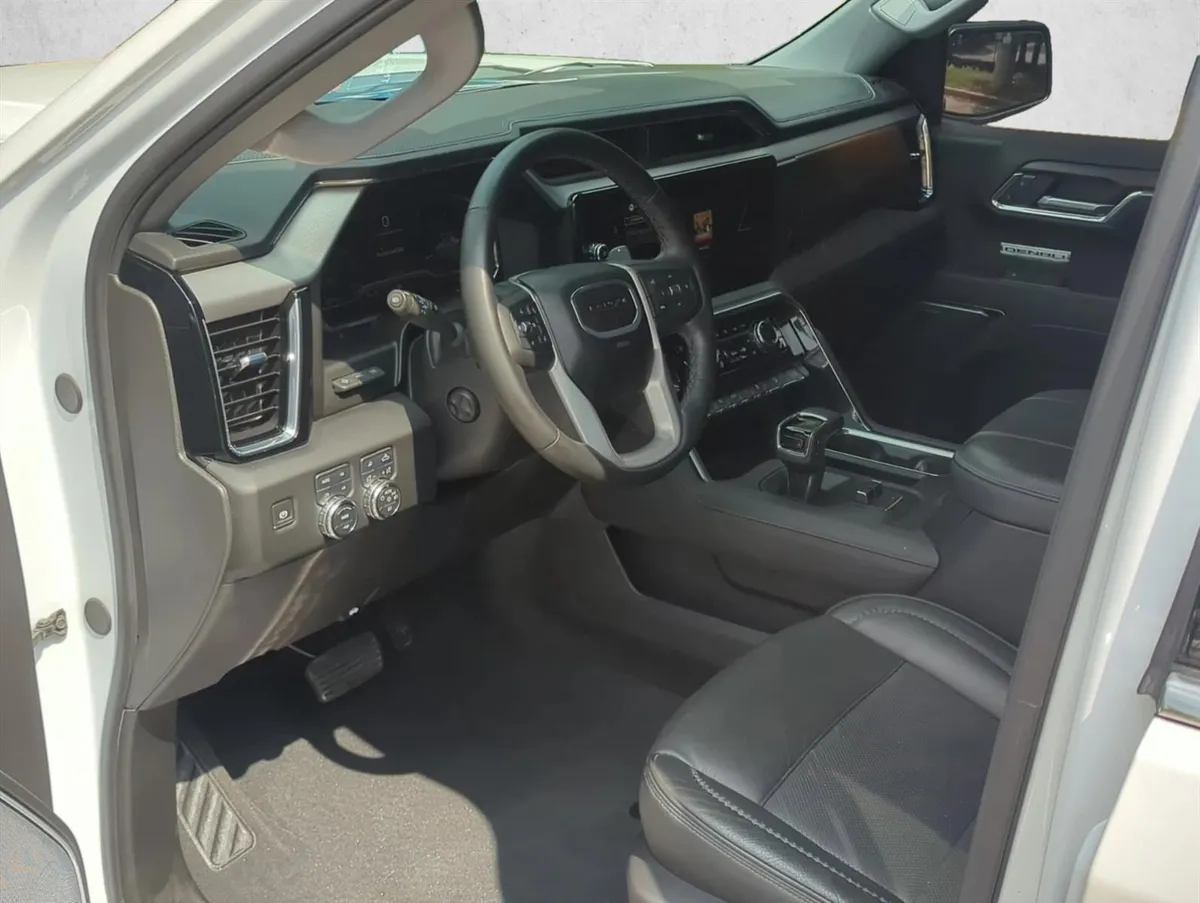 2025 GMC Sierra 1500 Denali thumbnail 7