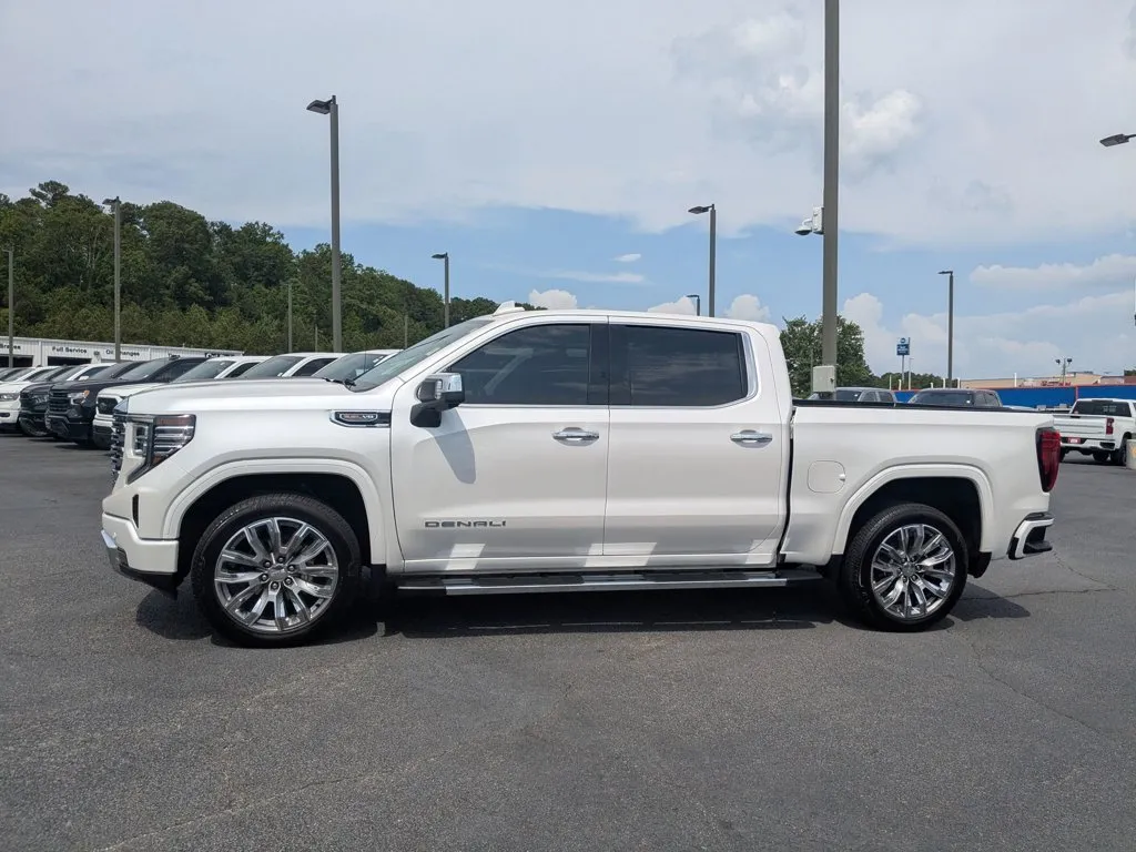 2025 GMC Sierra 1500 Denali thumbnail 8